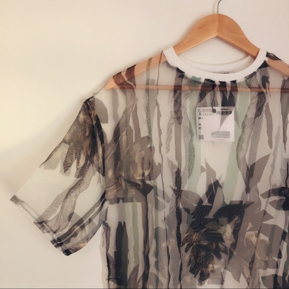 Sheer Gauzy Paradise Top - Picture 2 of 5